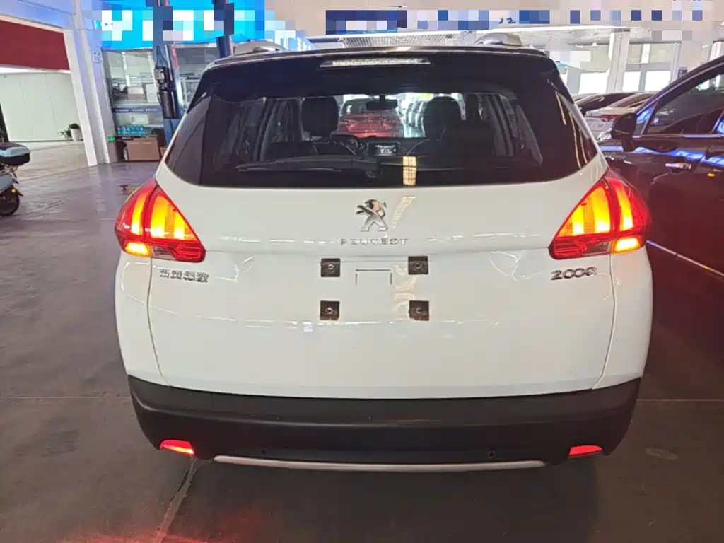 Peugeot 2008 2015