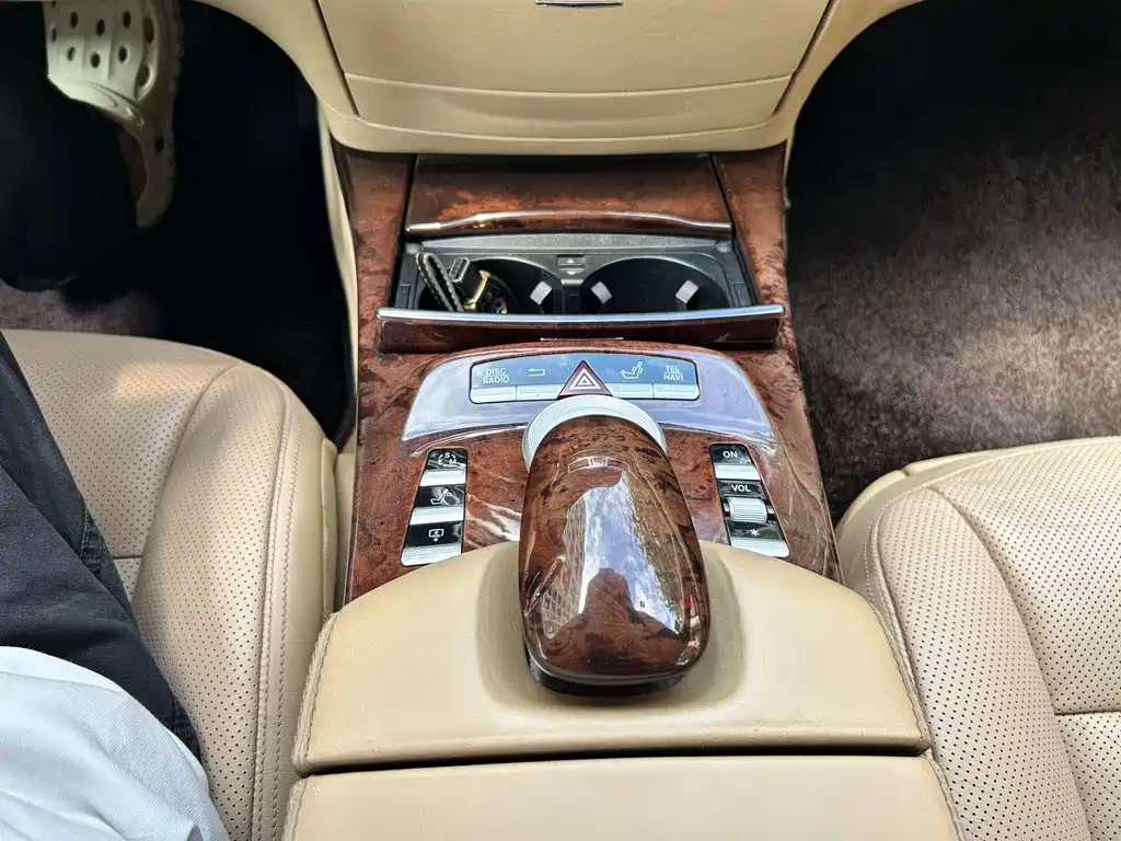 Mercedes-Benz S-Class 2011 — фото 15