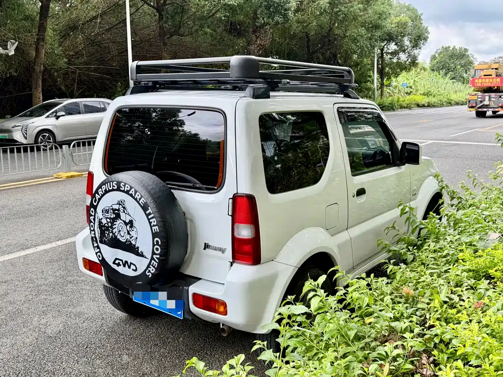 Suzuki Jimny 2014 — фото 11