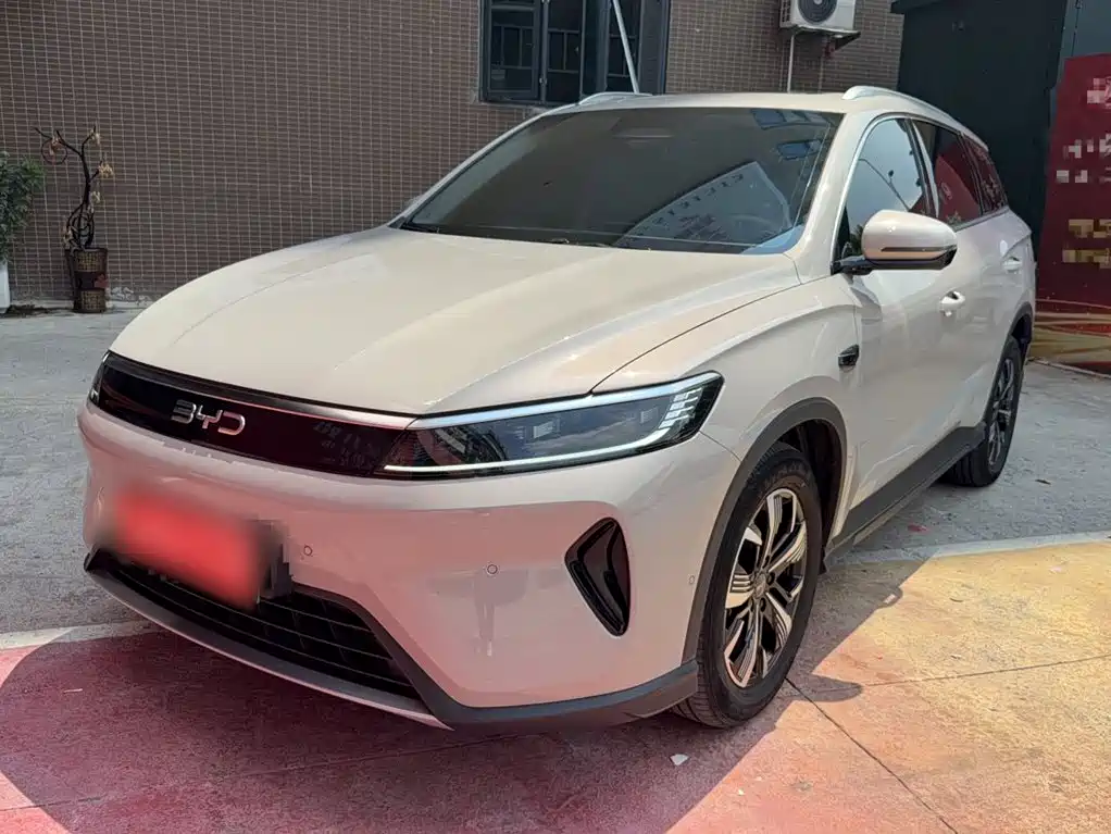 BYD Sealion 05 DM-i 2025 — фото 1
