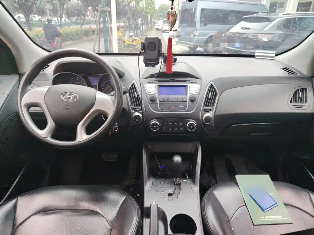 Hyundai ix35 2017 — фото 13