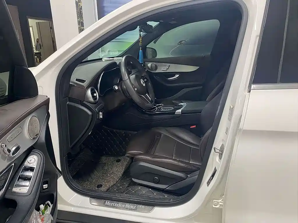 Mercedes-Benz GLC 2022