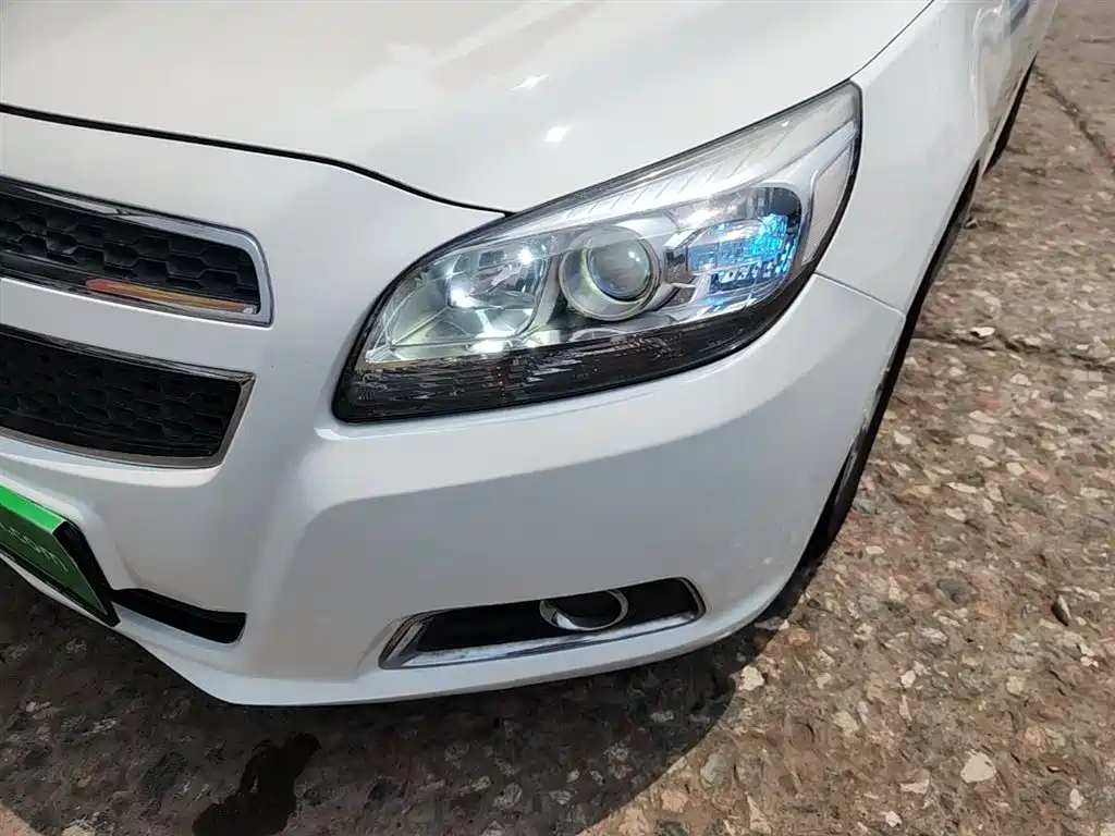 Chevrolet Malibu 2014 — фото 24