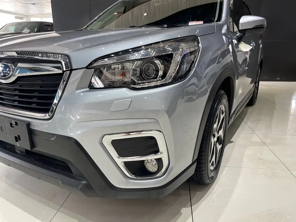 Subaru Forester 2019 — фото 11
