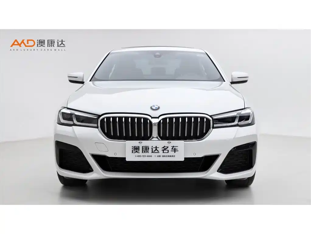 BMW 5 Series 2022 — фото 2