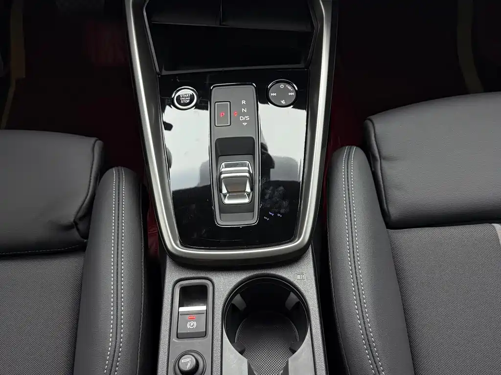 Audi A3 2023 — фото 15