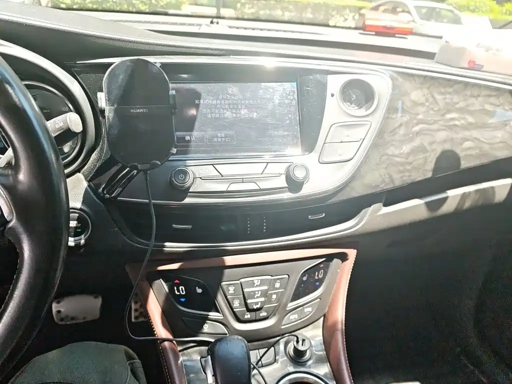 Buick Envision Plus 2015 — фото 6
