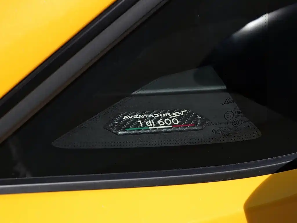Lamborghini Aventador 2016 — фото 13