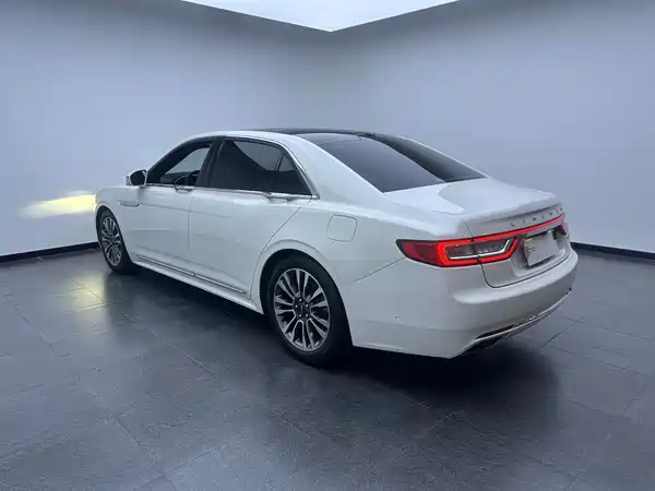 Lincoln Continental 2018