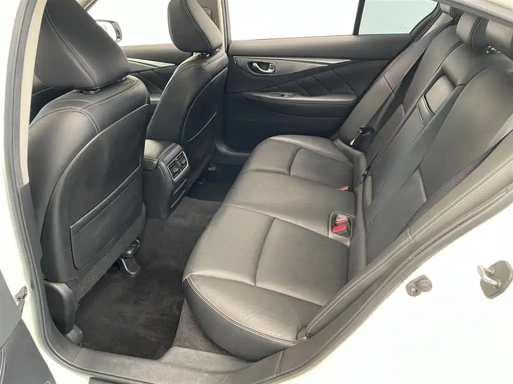 Infiniti Q50L 2016