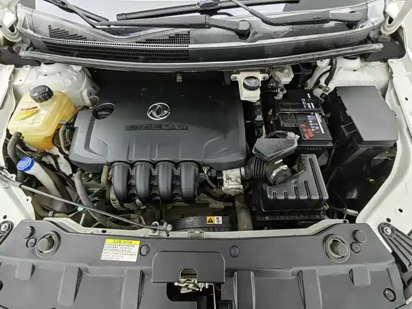 Dongfeng Fengshen AX3 2017