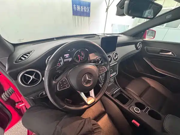 Mercedes-Benz CLA 2018