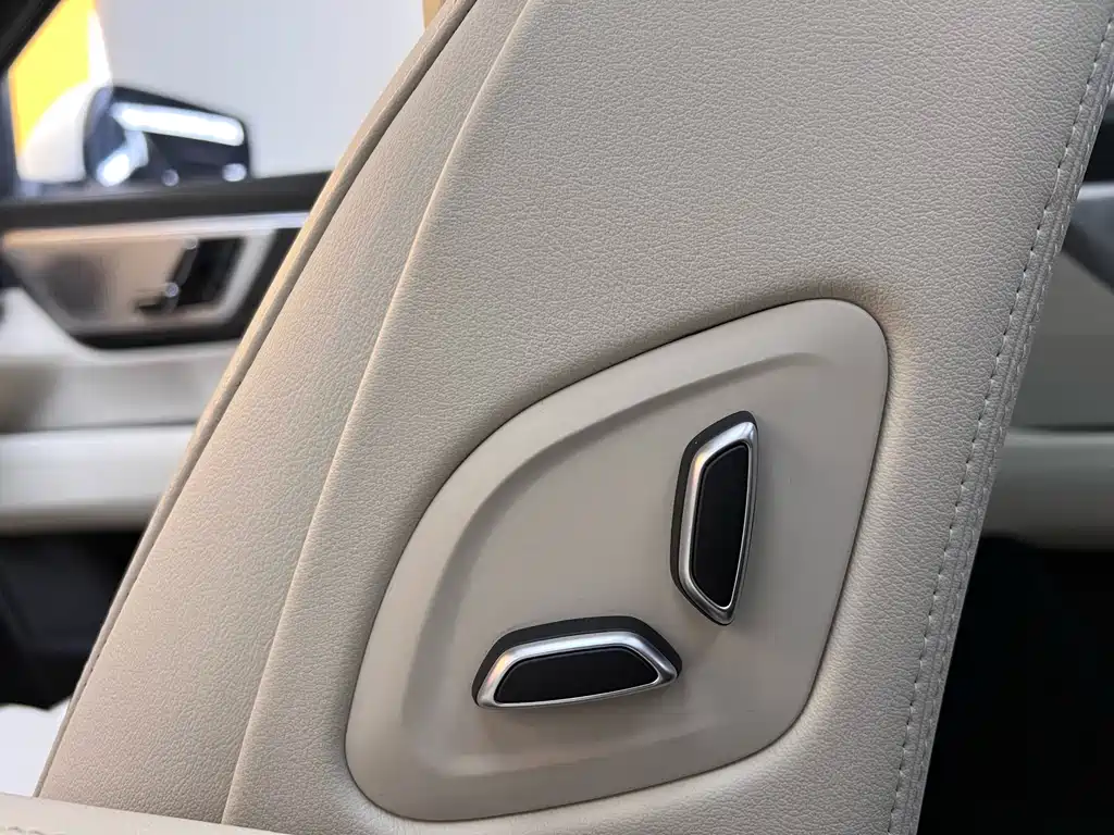 Cadillac CT6 2024 — фото 27