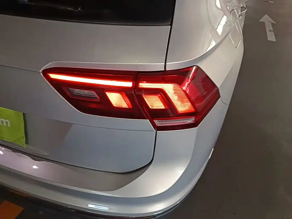 Volkswagen Tiguan L 2019 — фото 8