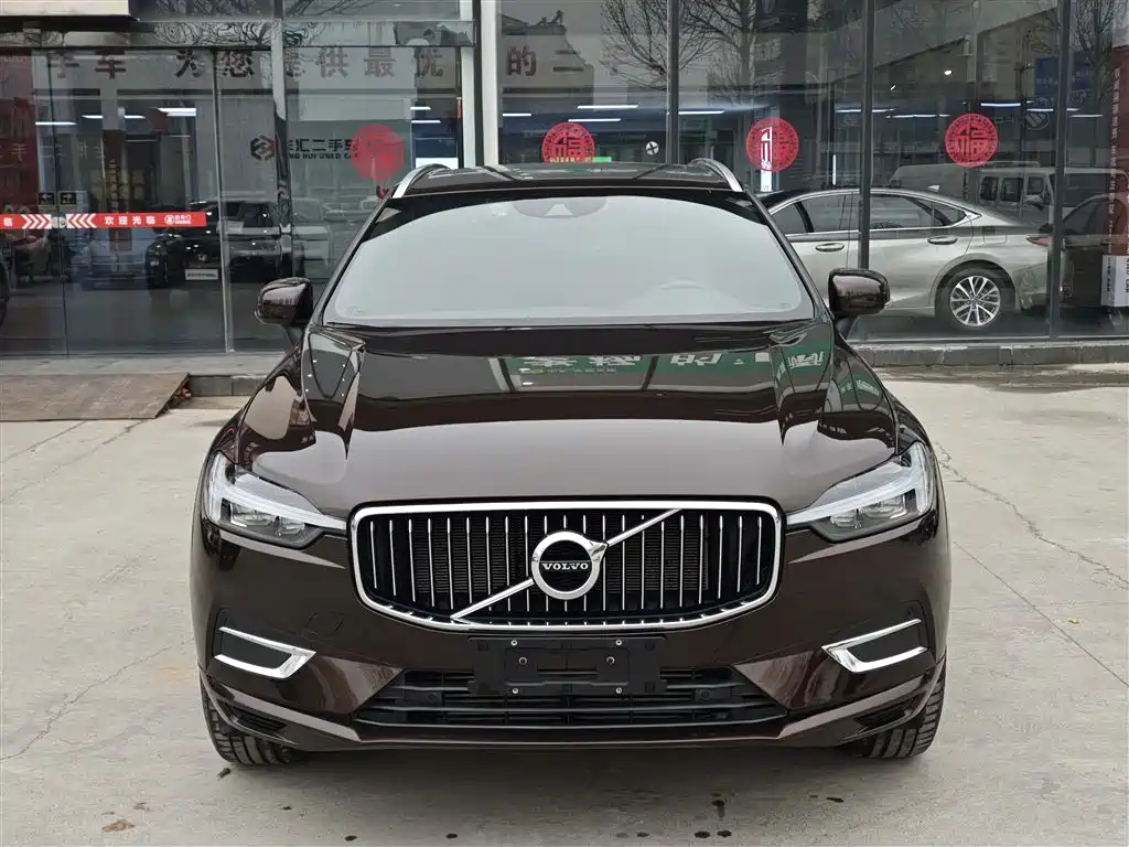 Volvo XC60 2021 — фото 2