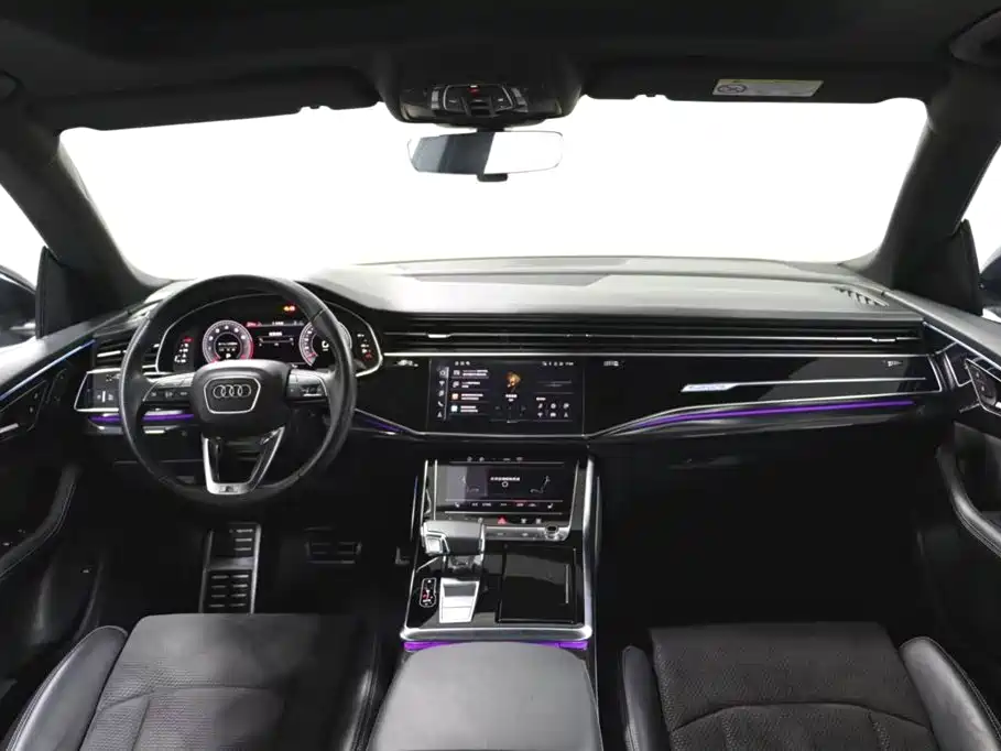 Audi Q8 2021 — фото 10