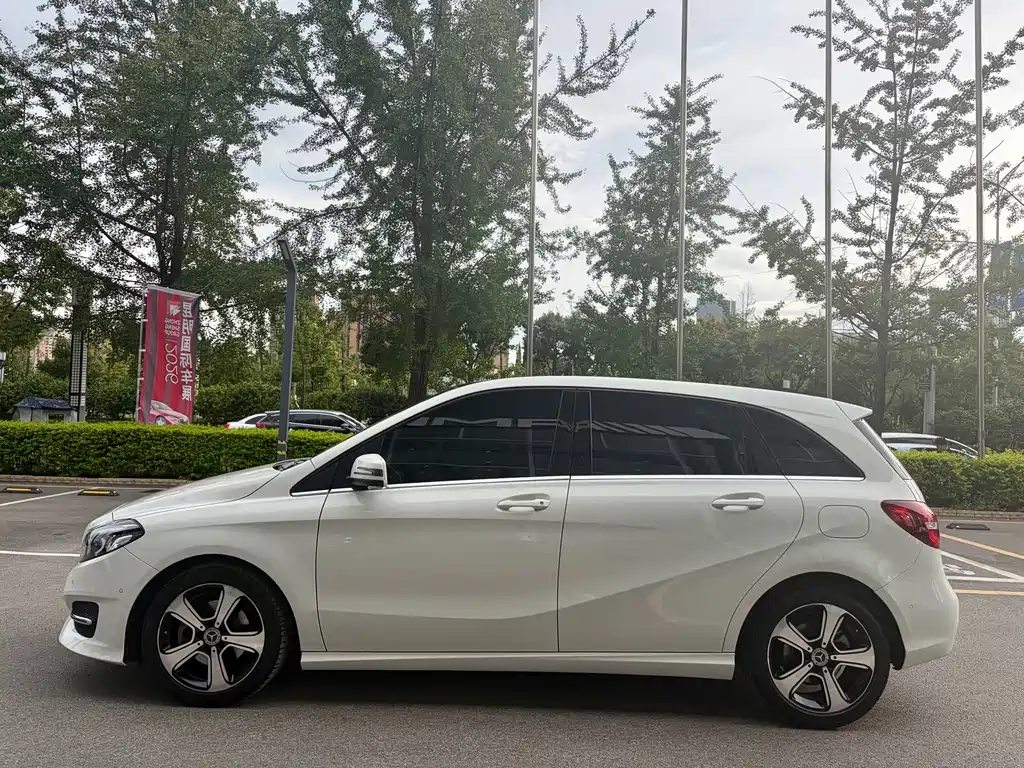 Mercedes-Benz B-Class 2017