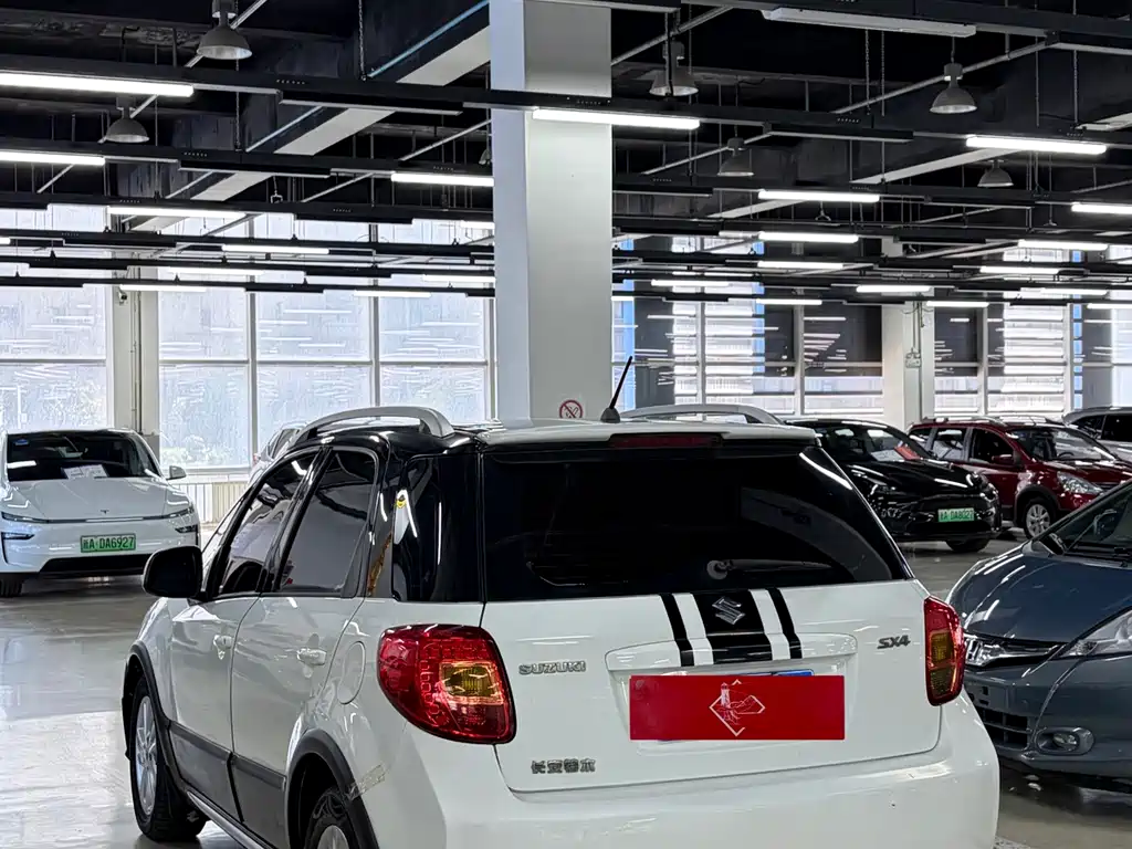 Suzuki SX4 2015 — фото 4