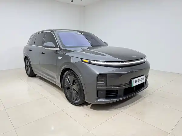 Li Auto L7 2025