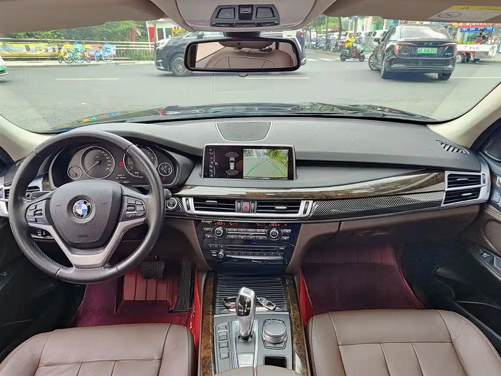 BMW X5 2018 — фото 10