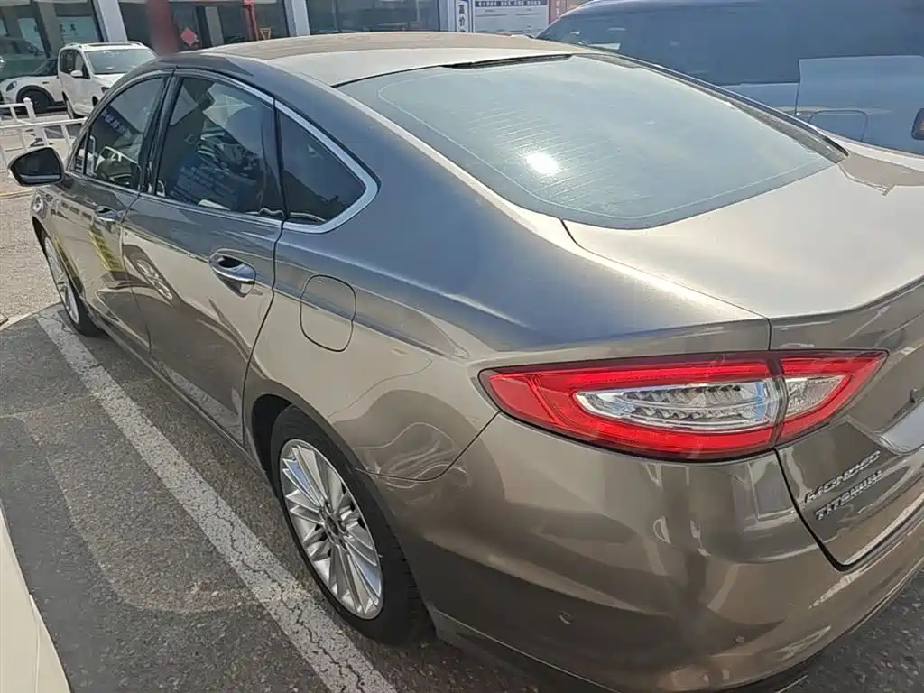 Ford Mondeo 2015 — фото 5