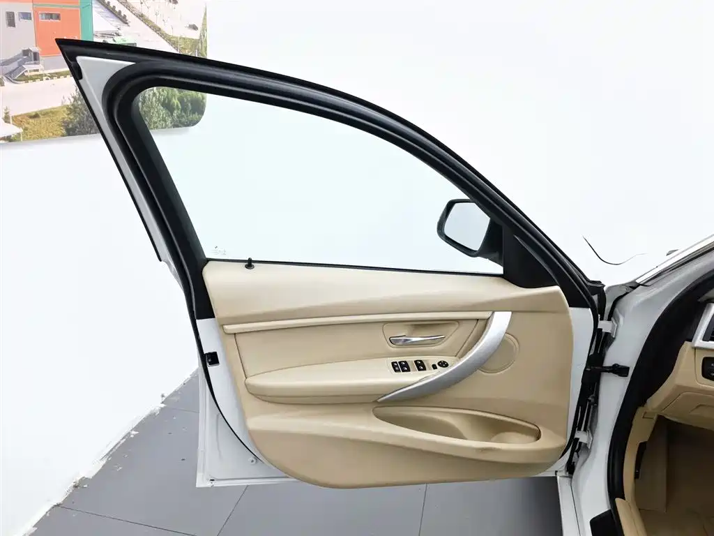 BMW 3 Series 2014 — фото 8