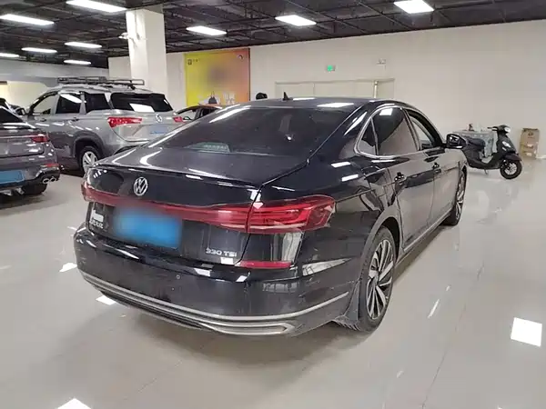Volkswagen Passat 2023
