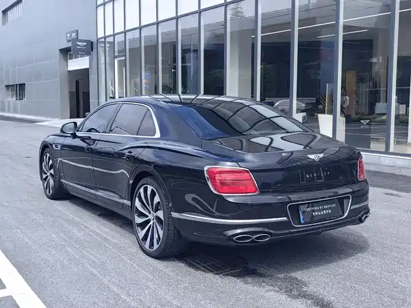 Bentley Flying Spur 2023