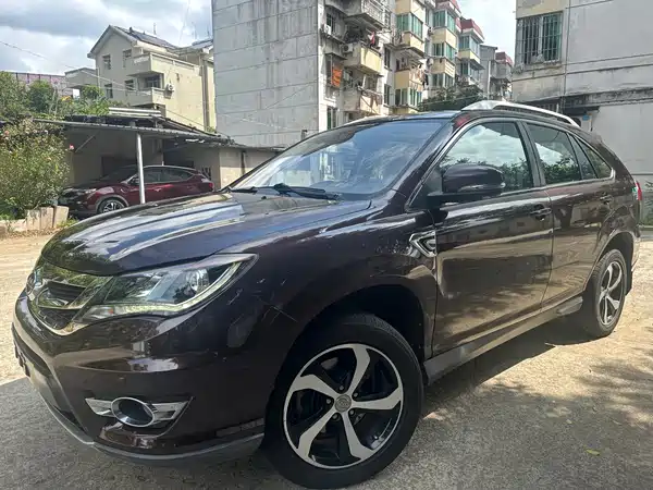 BYD S7 2015