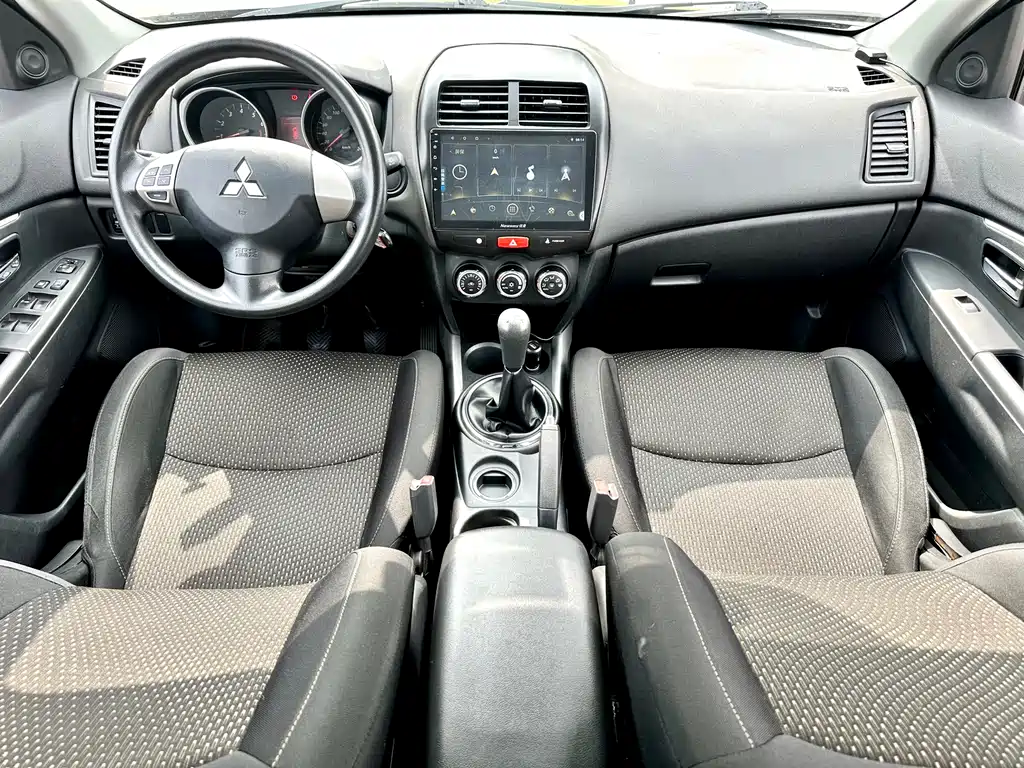 Mitsubishi ASX 2015 — фото 36