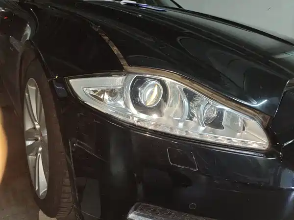 Jaguar XJ 2015