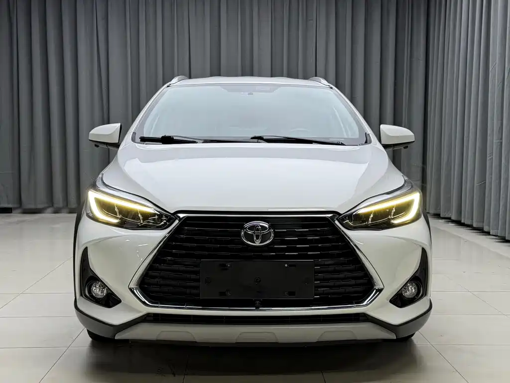 Toyota Yaris L 2022