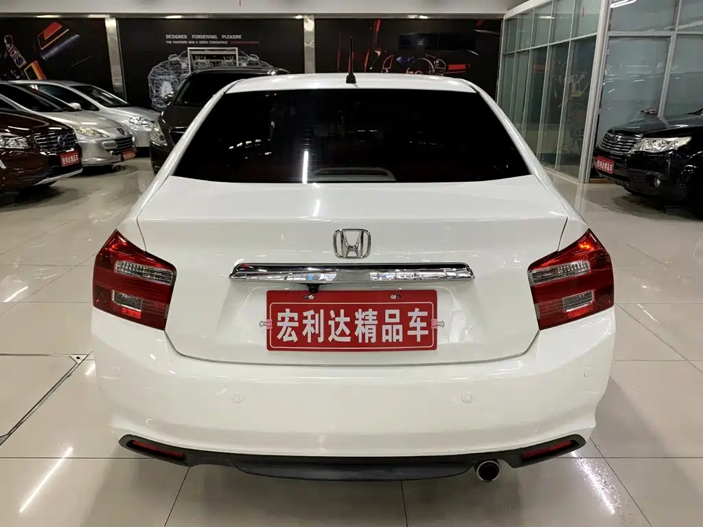 Honda City Classic 2012 — фото 11