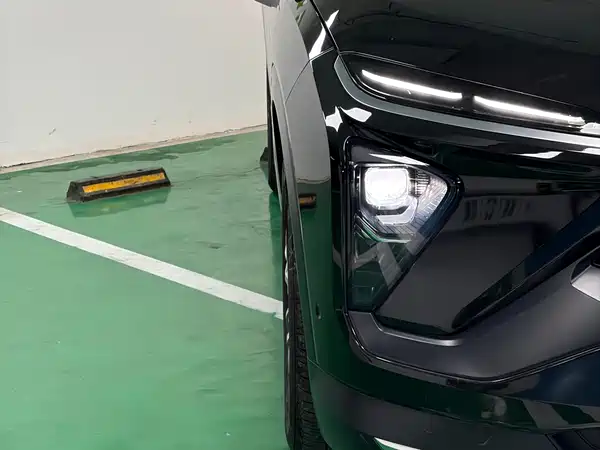 NIO ES6 2020