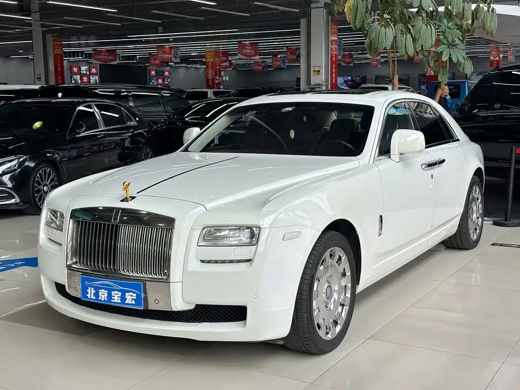 Rolls-Royce Ghost 2010 — фото 1