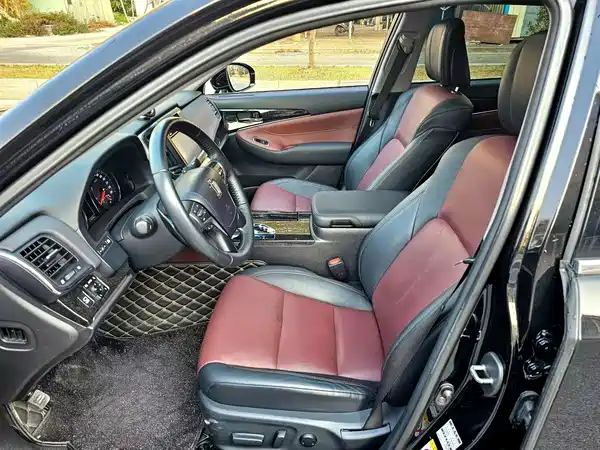 Toyota Crown 2019