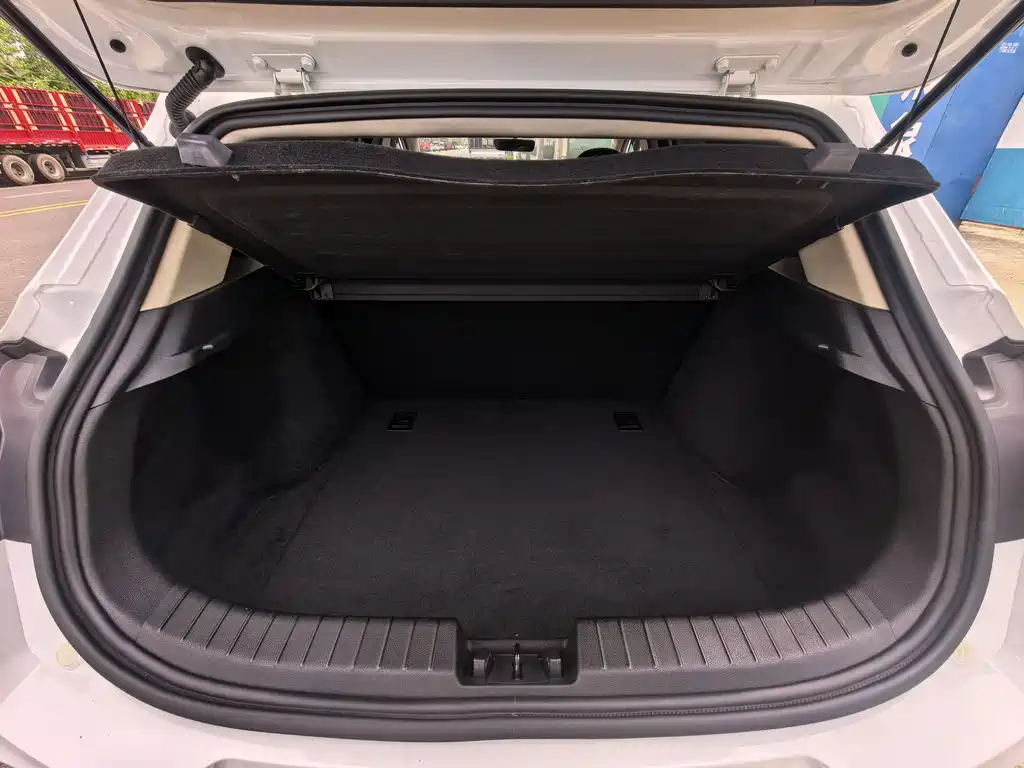Geely Emgrand GS 2021 — фото 15