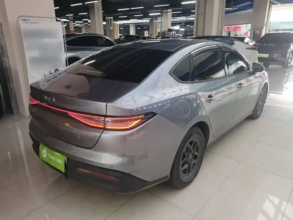 BYD Seal 05 DM-i 2025 — фото 7