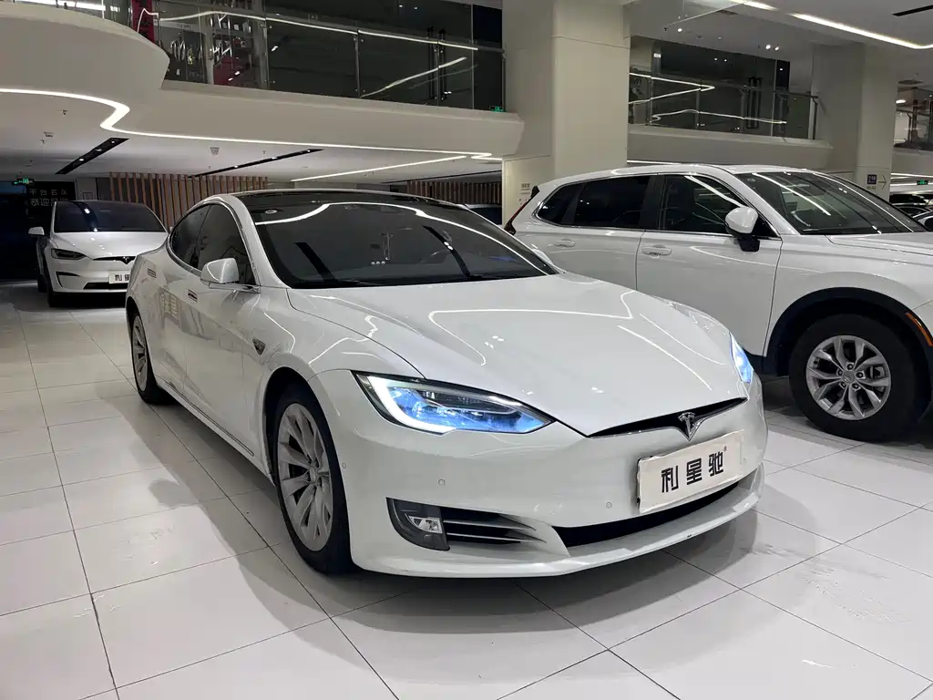 Tesla Model S 2016 — фото 2