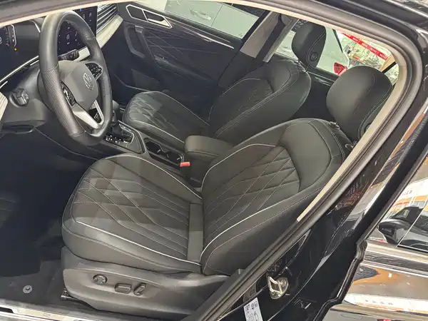 Volkswagen Tiguan L 2023