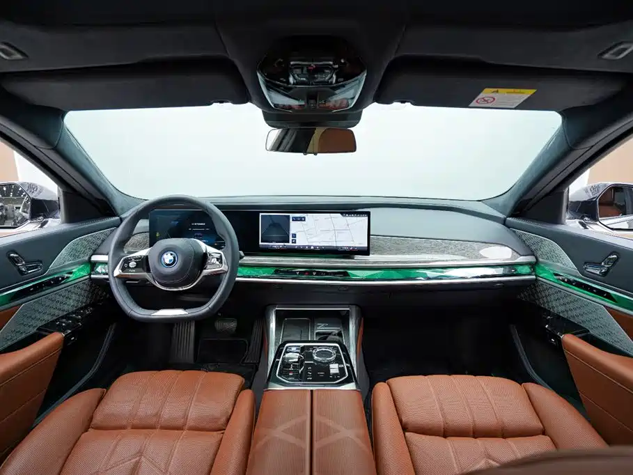 BMW i7 2024 — фото 12