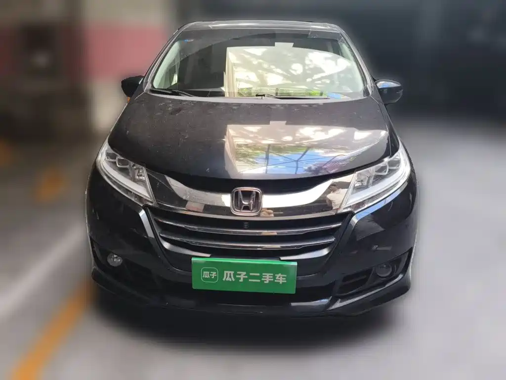 Honda Odyssey 2015 — фото 24