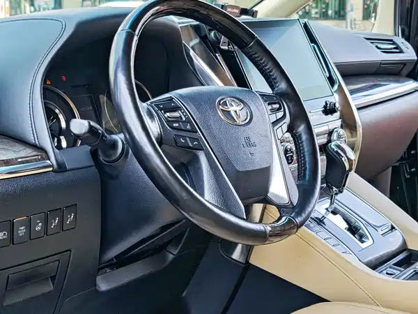 Toyota Vellfire 2021