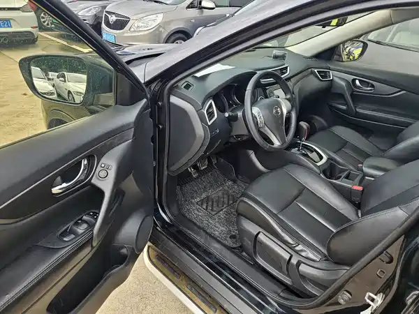 Nissan X-Trail 2015