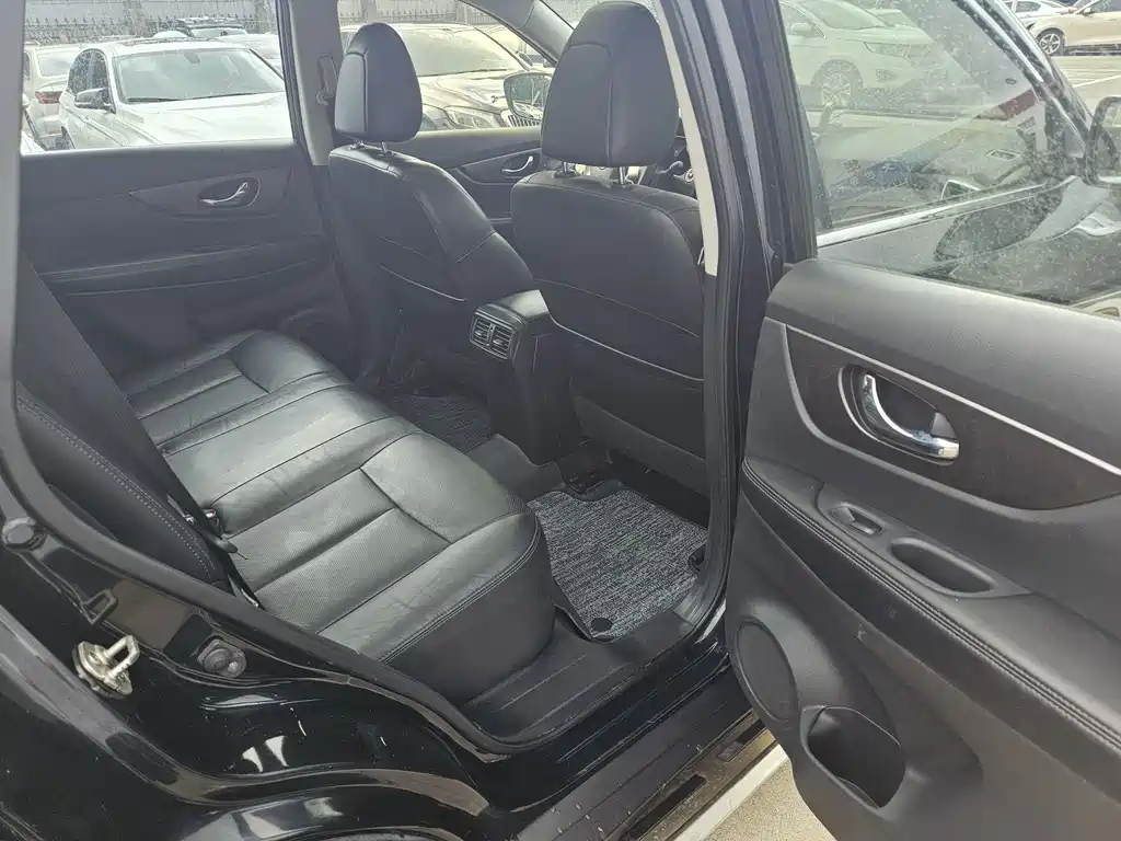 Nissan X-Trail 2015 — фото 20