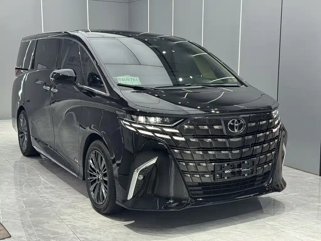 Toyota Alphard 2025 — фото 3