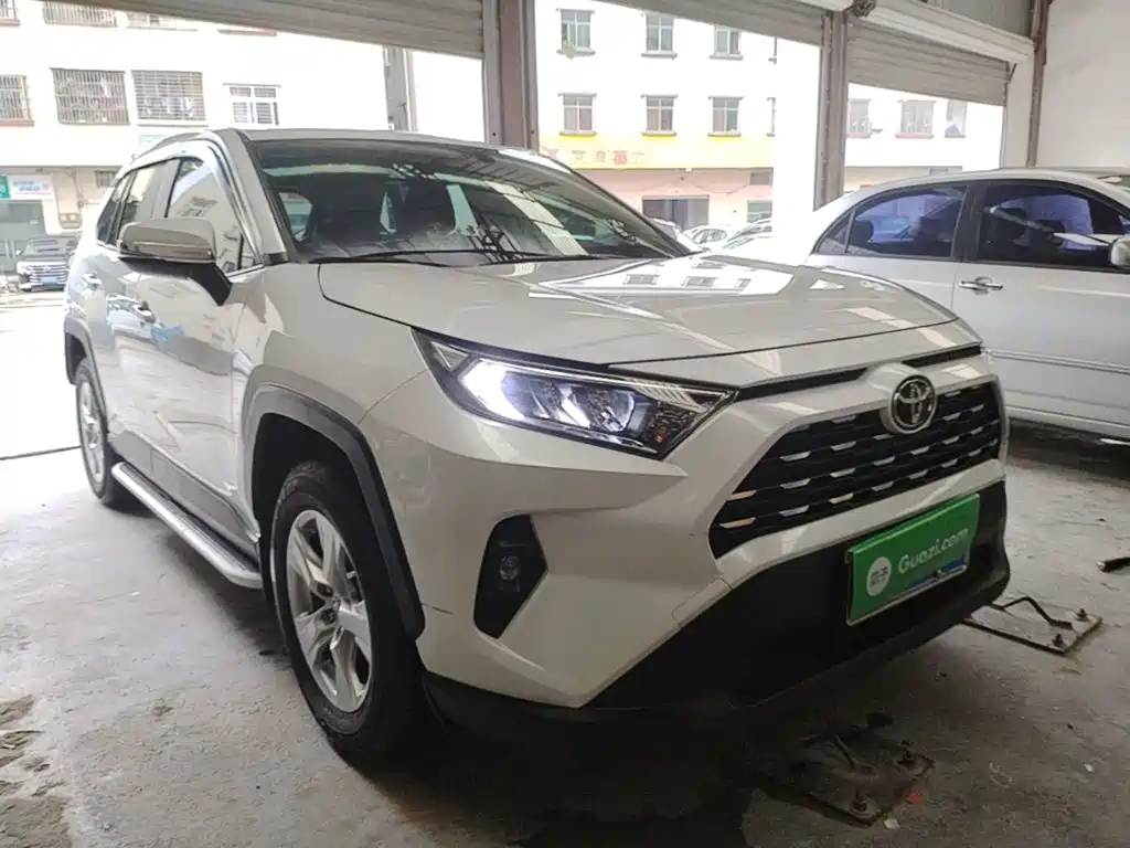 Toyota RAV4 2024