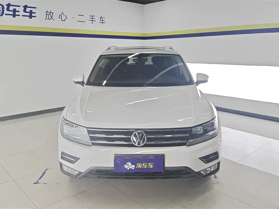 Volkswagen Tiguan L 2017 — фото 2