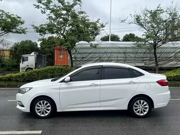 Changan Yuexiang V7 2016