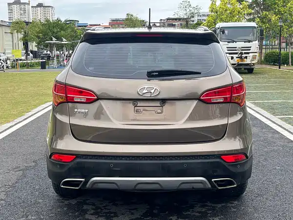 Hyundai Santa Fe 2013